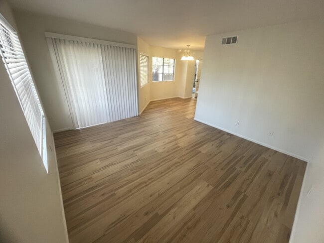 Foto del edificio - 2215 K Ave