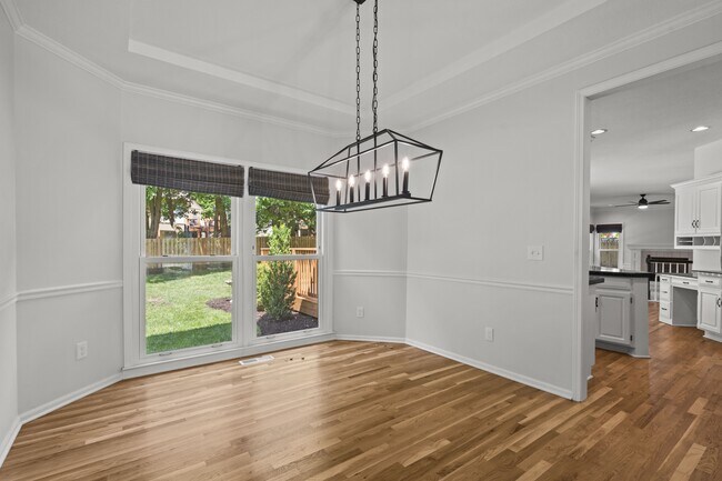 Foto del edificio - 13178 Hayes St