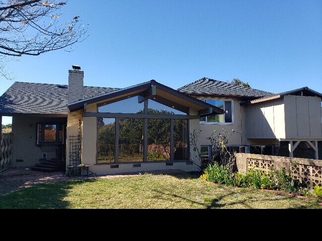 Building Photo - 212 San Marino Dr
