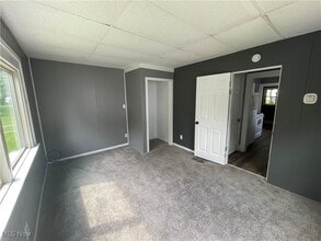 Building Photo - 730 Noble Ave