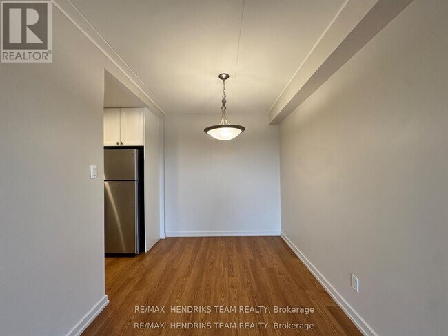 Building Photo - 36 Arran Dr