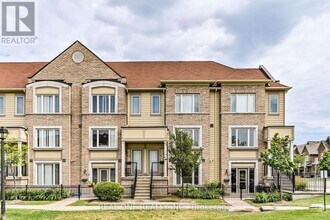 Building Photo - 3115-3115 Boxford Cres