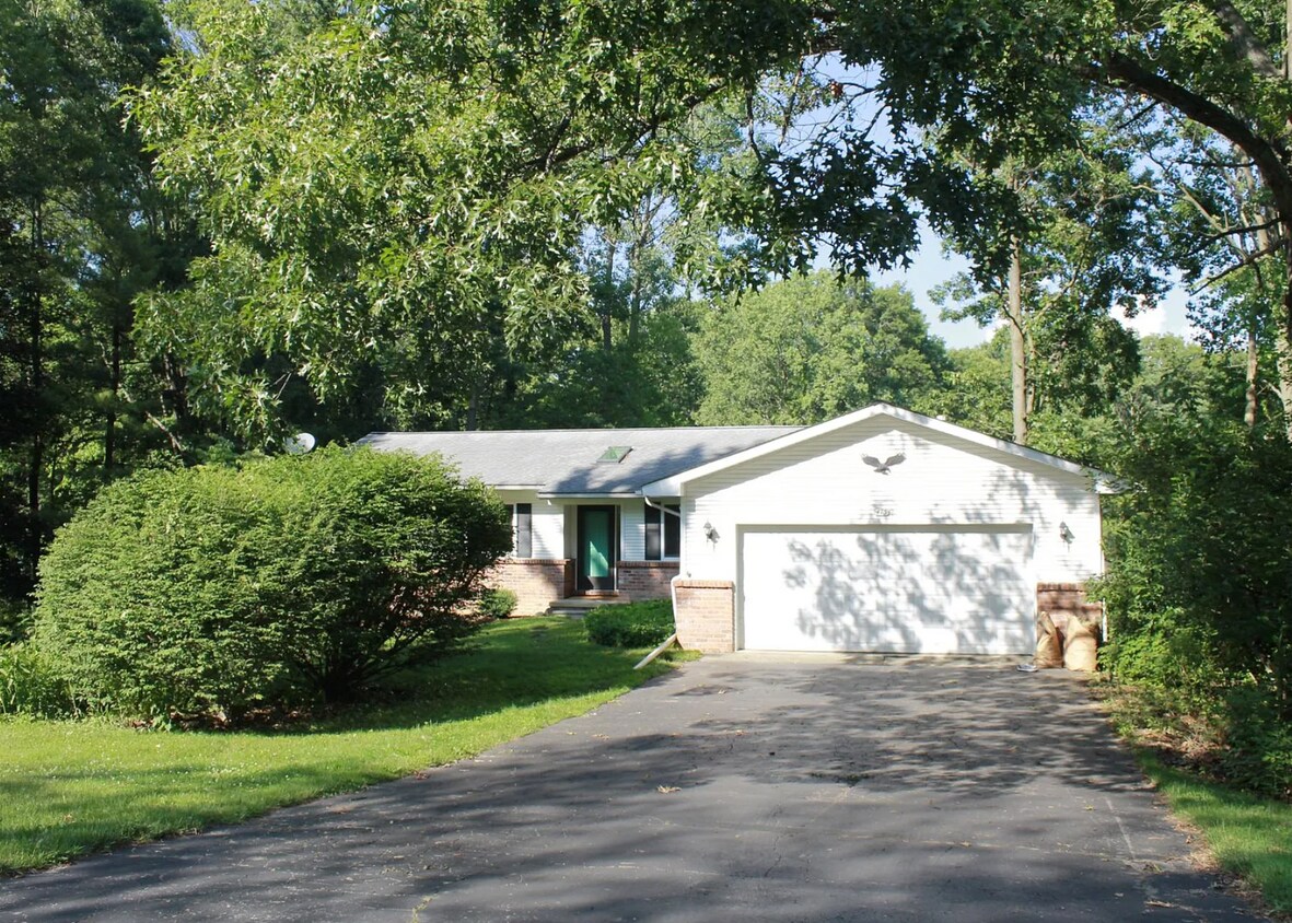 Primary Photo - 473 Fairwood Dr