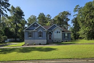 Building Photo - 366 Bellingham Dr