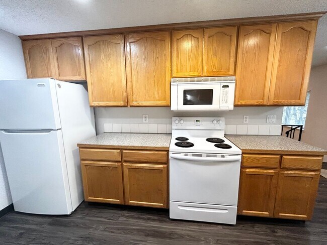 Building Photo - DW1217 - A