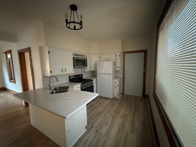 Foto del edificio - 869 Beech St