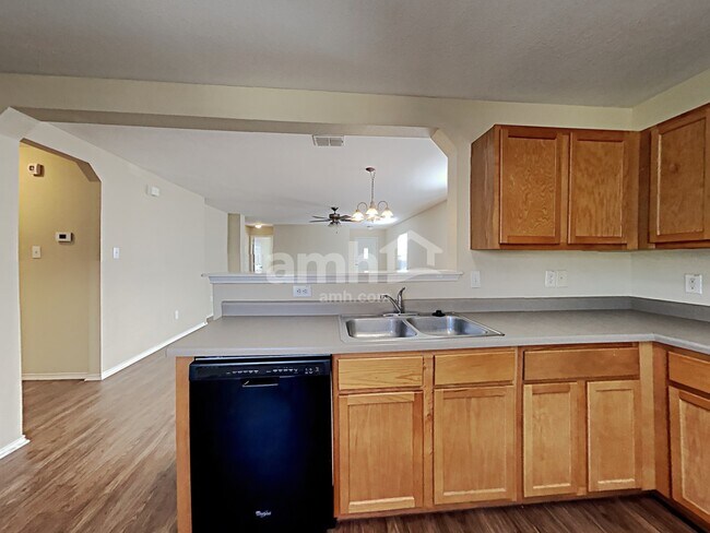 Building Photo - 3515 Longhorn Creek