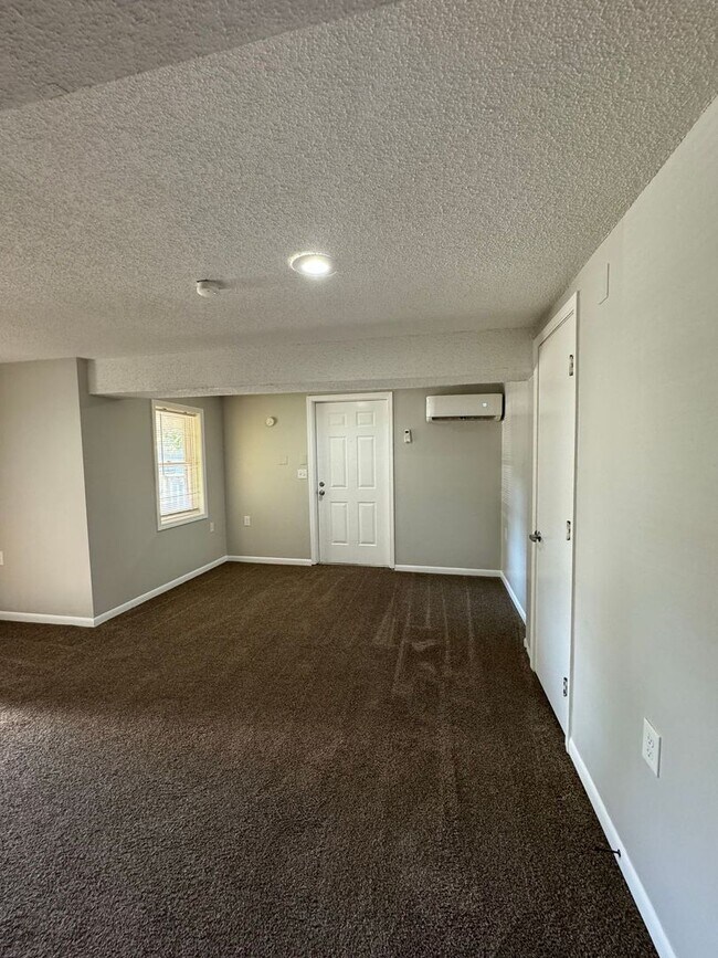 Foto del edificio - Cozy & Convenient 2BR with Patio