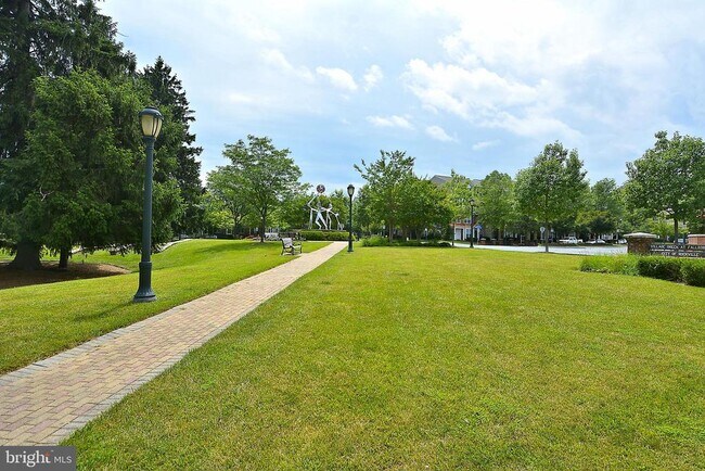 Foto del edificio - 413 Oak Knoll Dr