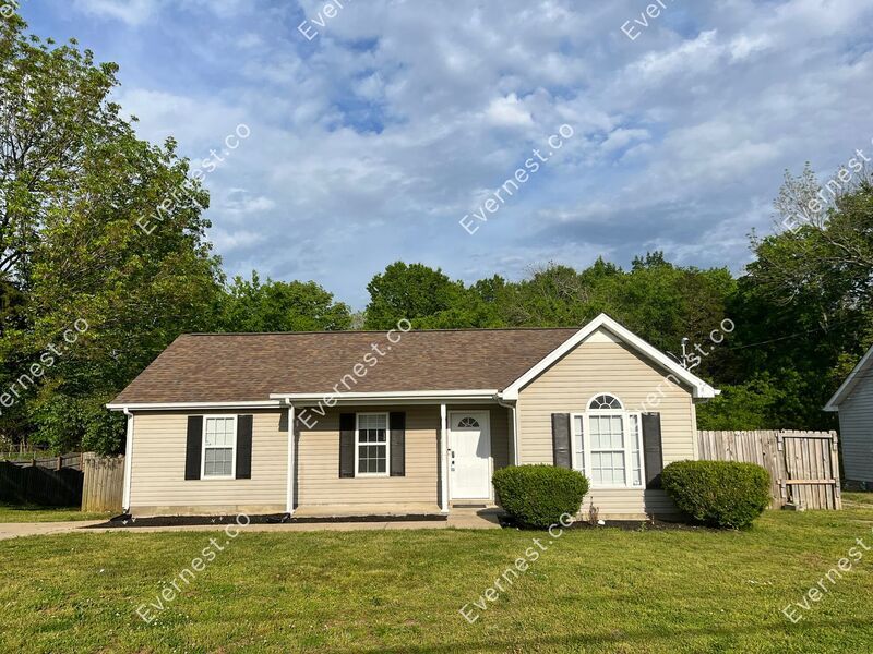 1555 Ridgemont Dr, La Vergne, TN 37086 House Rental in La Vergne, TN