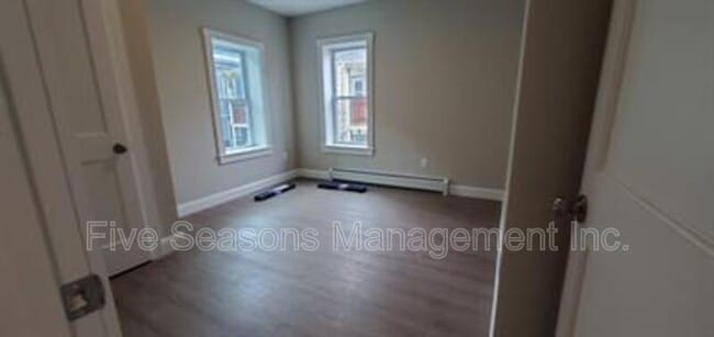 Photo - 68 S Union St Apartment