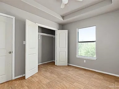 Foto del edificio - 2416 E Rogers Rd