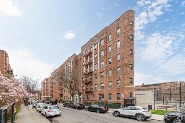 1270 E 18th St Brooklyn, NY 11230 - 1270 E 18th St