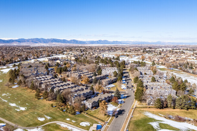 Con vista al noroeste de la GRH - Lake Arbor Fairways