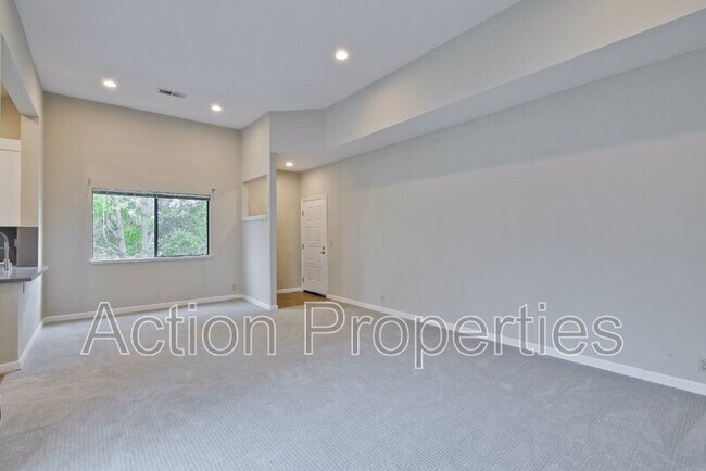 Foto del edificio - 1341 Meadow Ridge Cir