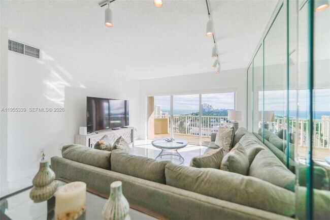 Foto del edificio - 1985 S Ocean Dr