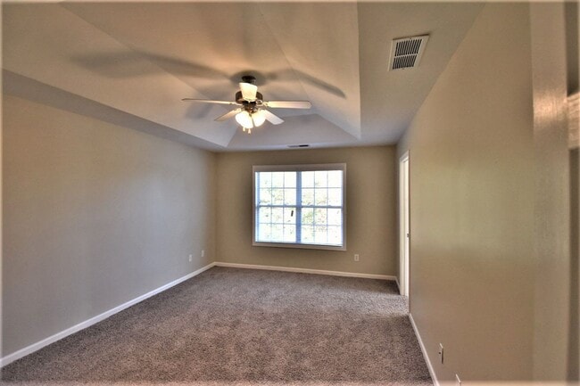 Building Photo - 22 Sundance Dr