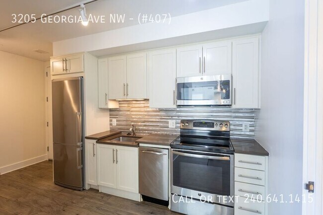 Foto del edificio - 3205 Georgia Ave NW