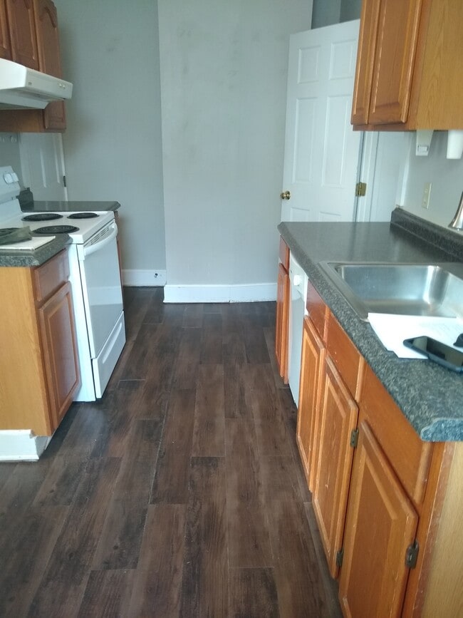 Foto del edificio - 1726 Washington St E