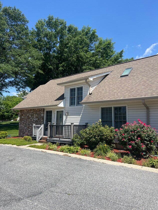 2631 US 70 E, Valdese, NC 28690 Townhome Rentals in Valdese NC