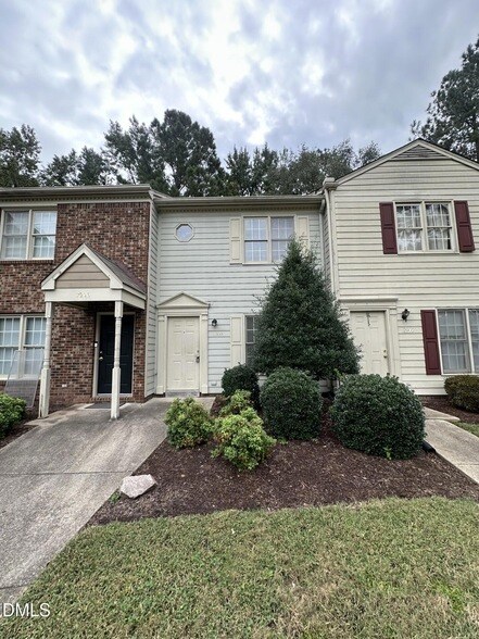 Foto principal - 2904 Faversham Pl