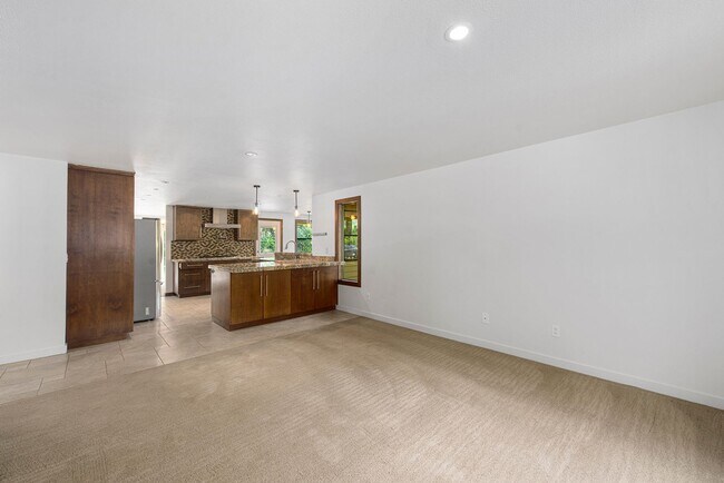 Foto del edificio - Spacious home in Lakemont Neighborhood!