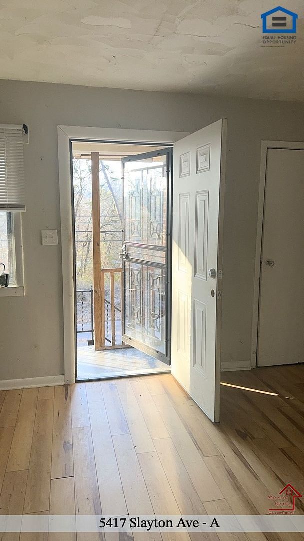 Foto del edificio - 5417 Slayton Ave