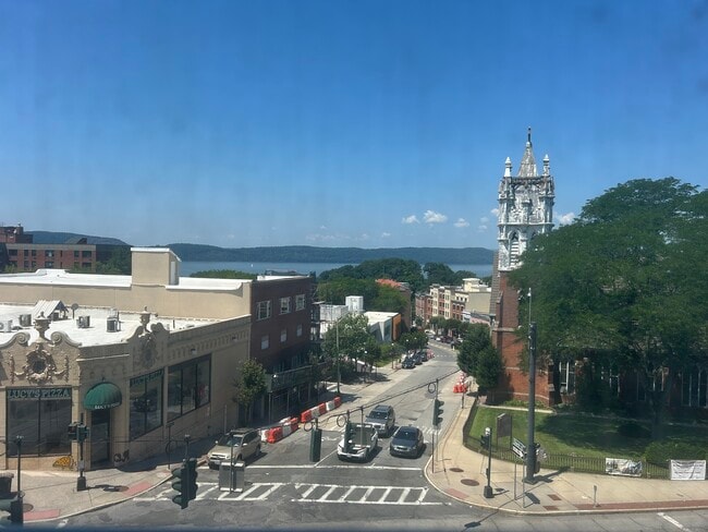 Foto del edificio - 25 S Highland Ave