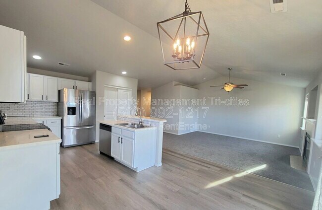 Foto del edificio - 6206 Maryhill Ln