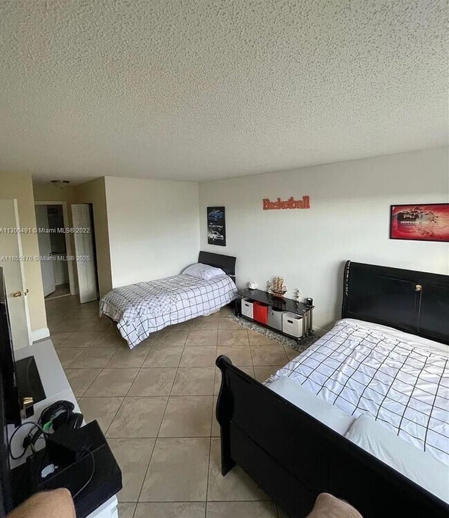 Foto del edificio - 13120 SW 92nd Ave
