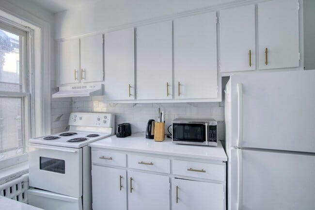 Photo du bâtiment - 1245 Rue St Marc