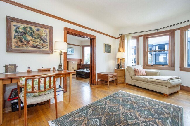 Building Photo - Inner Richmond Edwardian