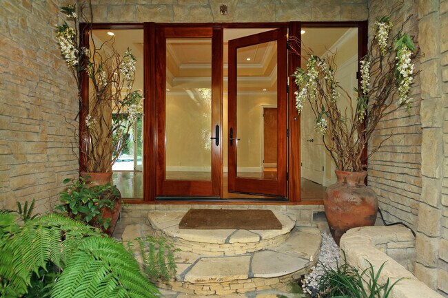 Building Photo - 1681 Stone Canyon Rd