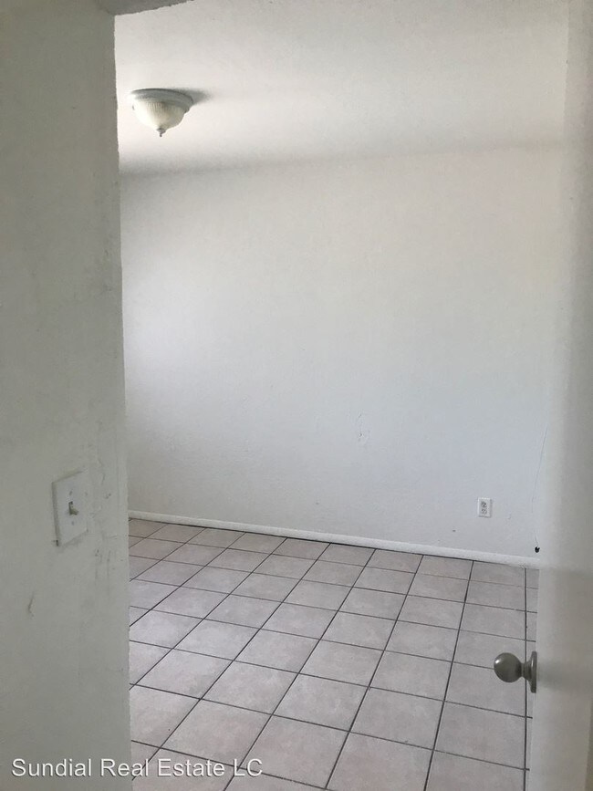 Foto del edificio - 1018 N 22nd Pl