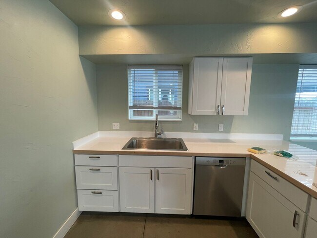 Foto del edificio - Columbia Falls Townhome