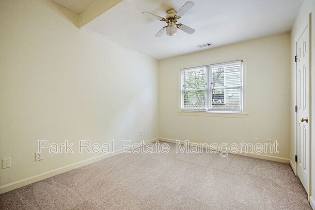 Building Photo - 505 N Greensboro St