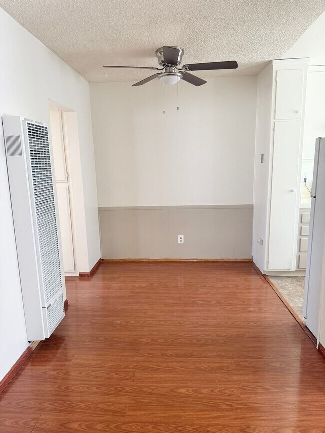 Foto del edificio - Lovely One Bed in Normal Heights