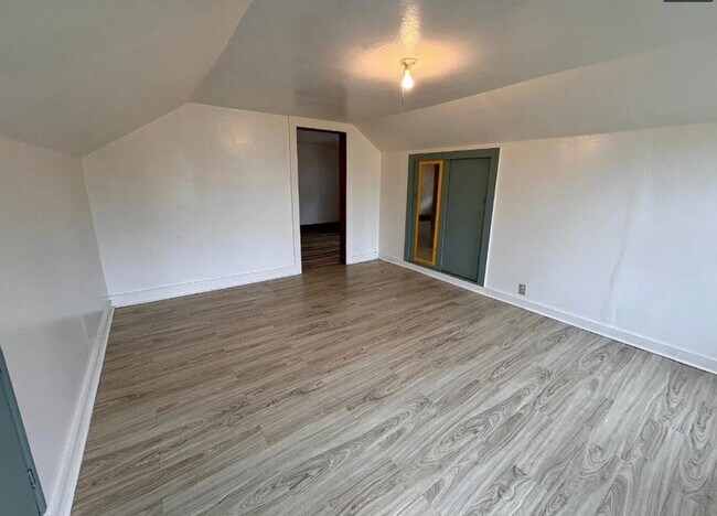 Foto del edificio - 1529 Indiana Ave