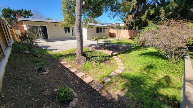 Building Photo - Beautifully renovated 4bd/2ba home in Bay Ho!