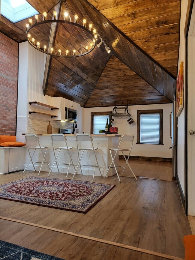 Photo - 1482 Cambridge St Apartment