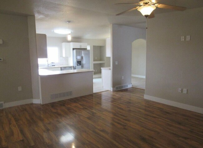Foto del edificio - 3920 Robitaille Ct