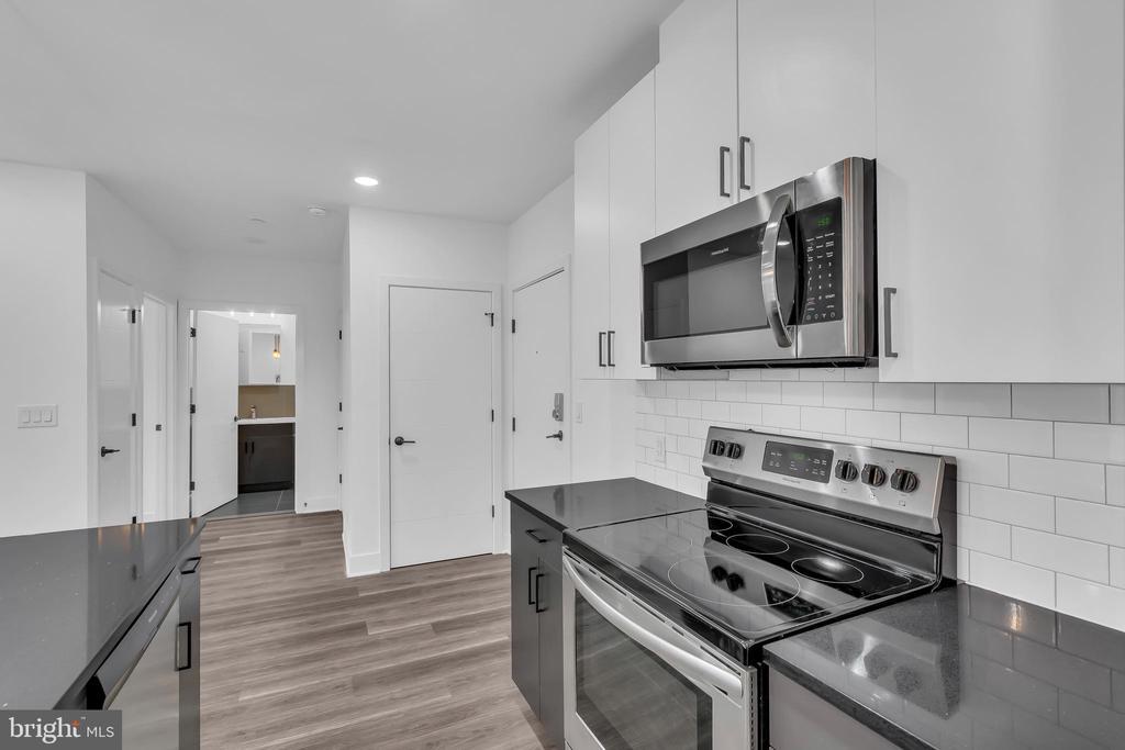 Foto principal - 330 Cecil B. Moore Ave