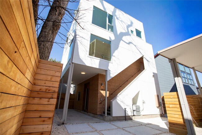 Foto del edificio - 3512 Mt Vernon St