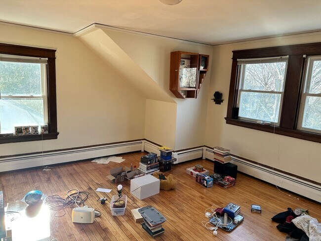 Foto del edificio - $900 for ONE private ROOM within 3-bed apa...