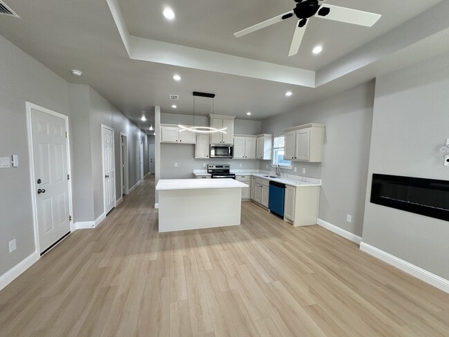 Building Photo - 2306 Polk St