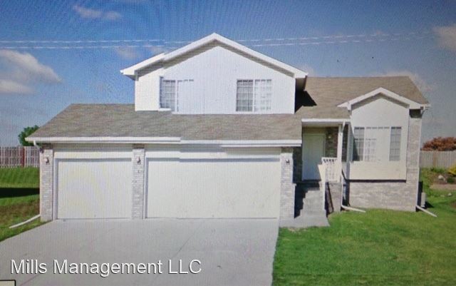 Primary Photo - 4 br, 3.5 bath House - 8017 S 57th