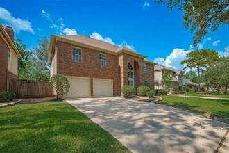 Building Photo - 2710 Double Lake Dr