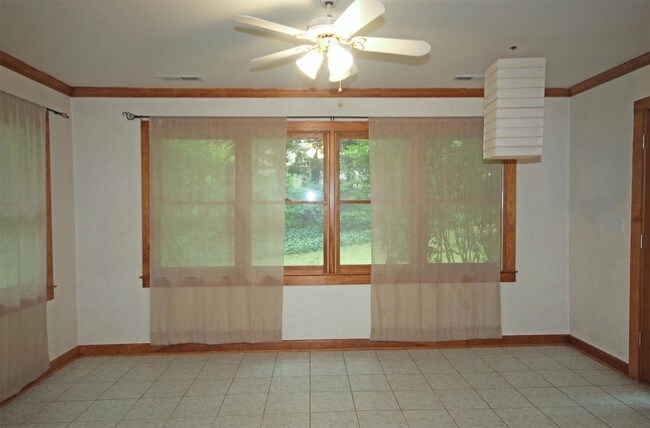 Foto del edificio - 107 Ambergate Ct