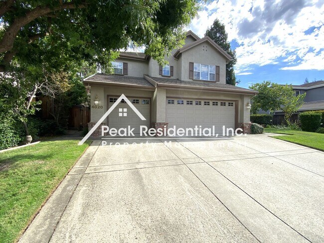 Building Photo - 5 br, 3 bath House - 4020 Luxor Lane