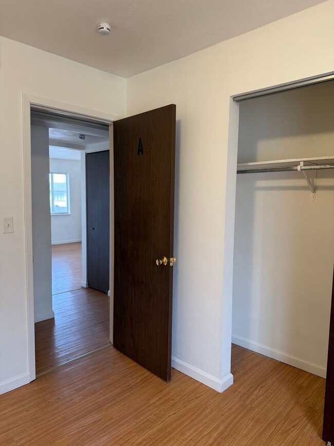 Building Photo - 104 N 27th St